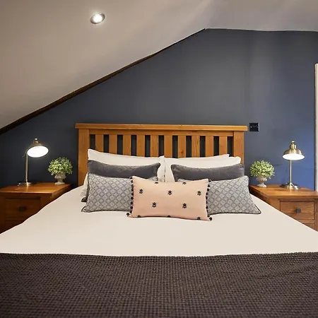 Host & - The Door Richmond (North Yorkshire)