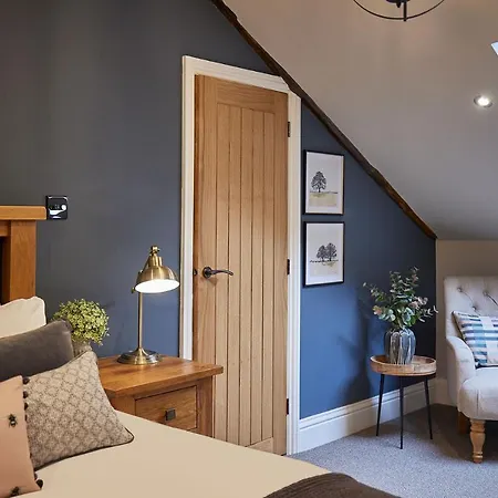 Host & - The Door * Richmond (North Yorkshire)